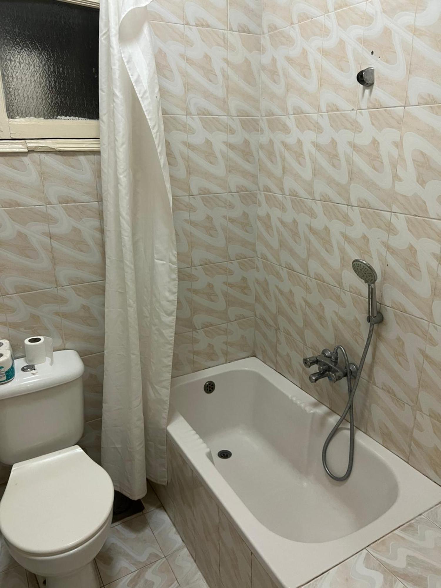 Elphardous Hotel Luxor Bagian luar foto